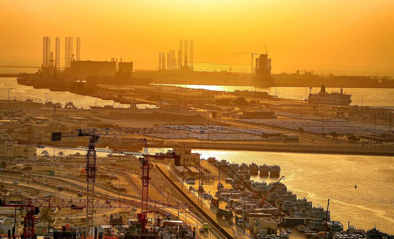 Container Shipping from China to UAE: 2026 Complete Guide to Rates, Ports & Customs Clearance